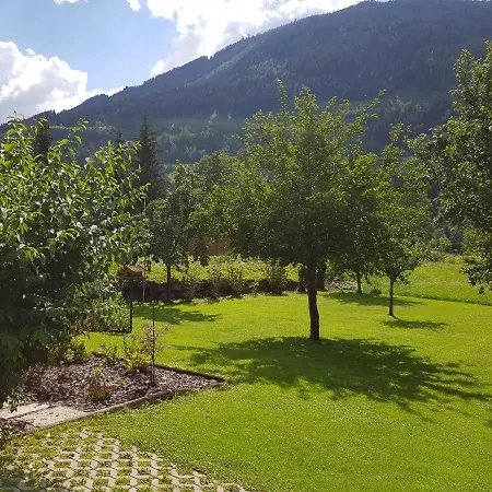 Sam's Chalet