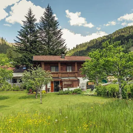 Sam's Chalet